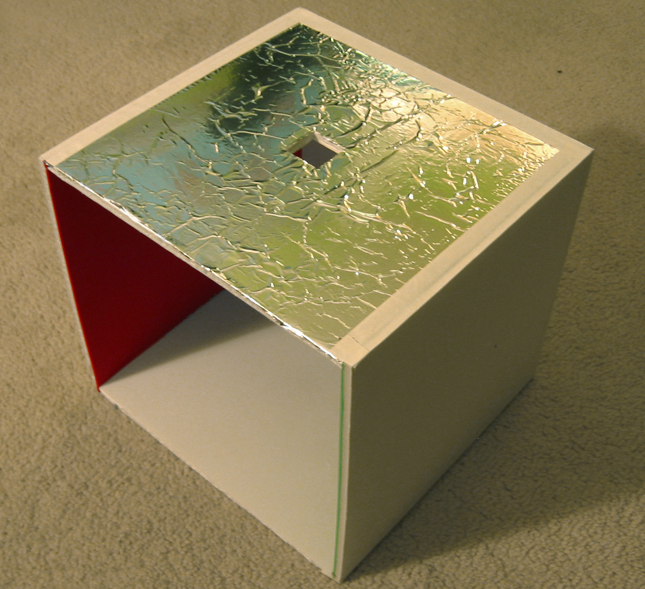 cornell_box_physical_model_image17